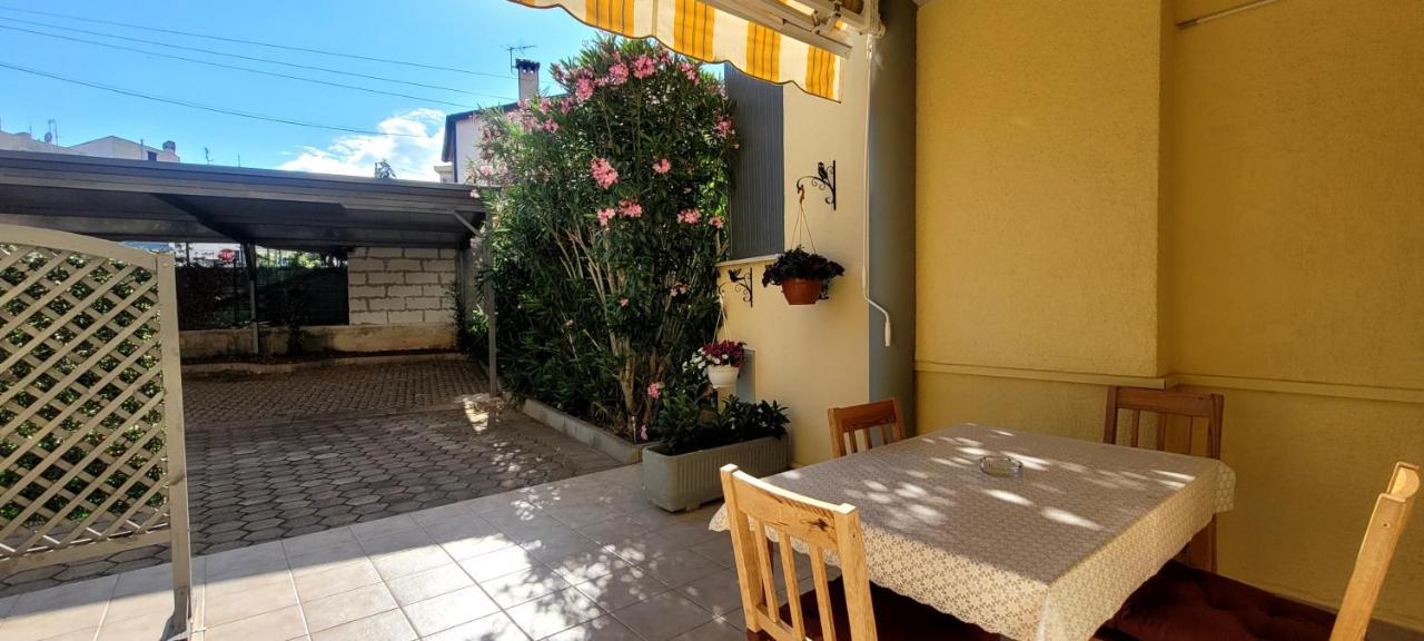 Apartmani Sojka โรวีน ภายนอก รูปภาพ