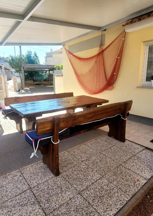 Apartmani Sojka โรวีน ภายนอก รูปภาพ
