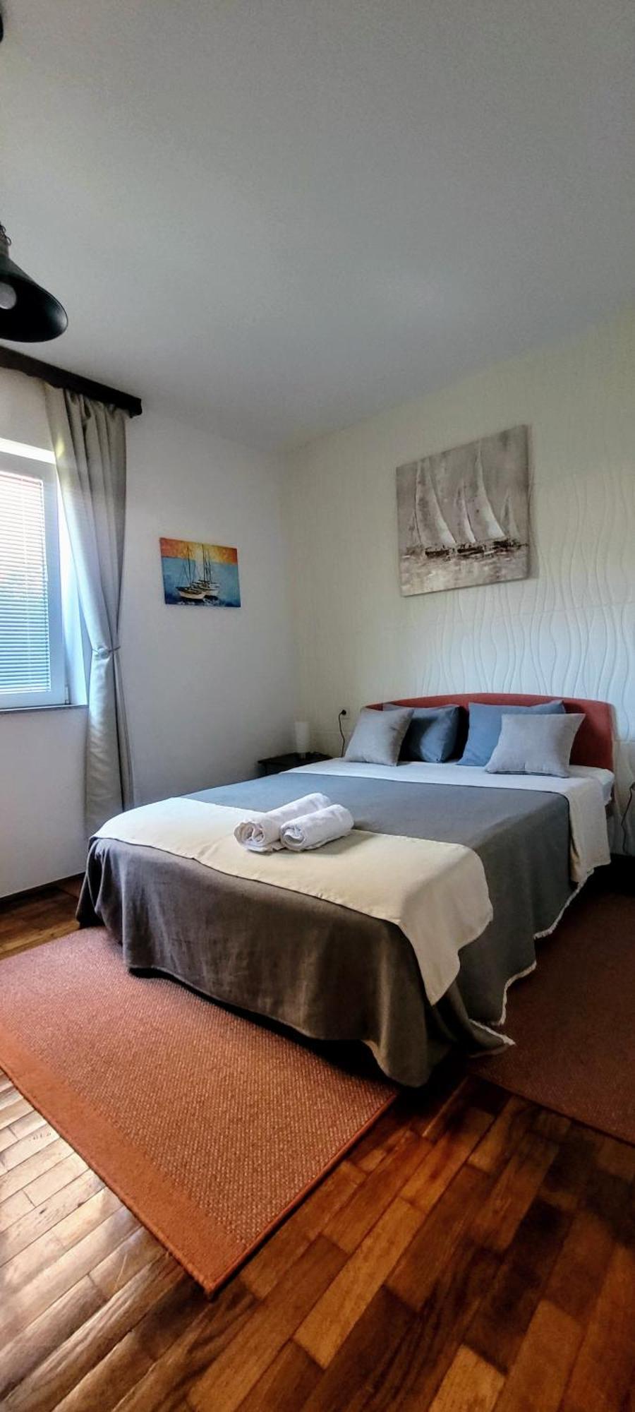 Apartmani Sojka โรวีน ภายนอก รูปภาพ
