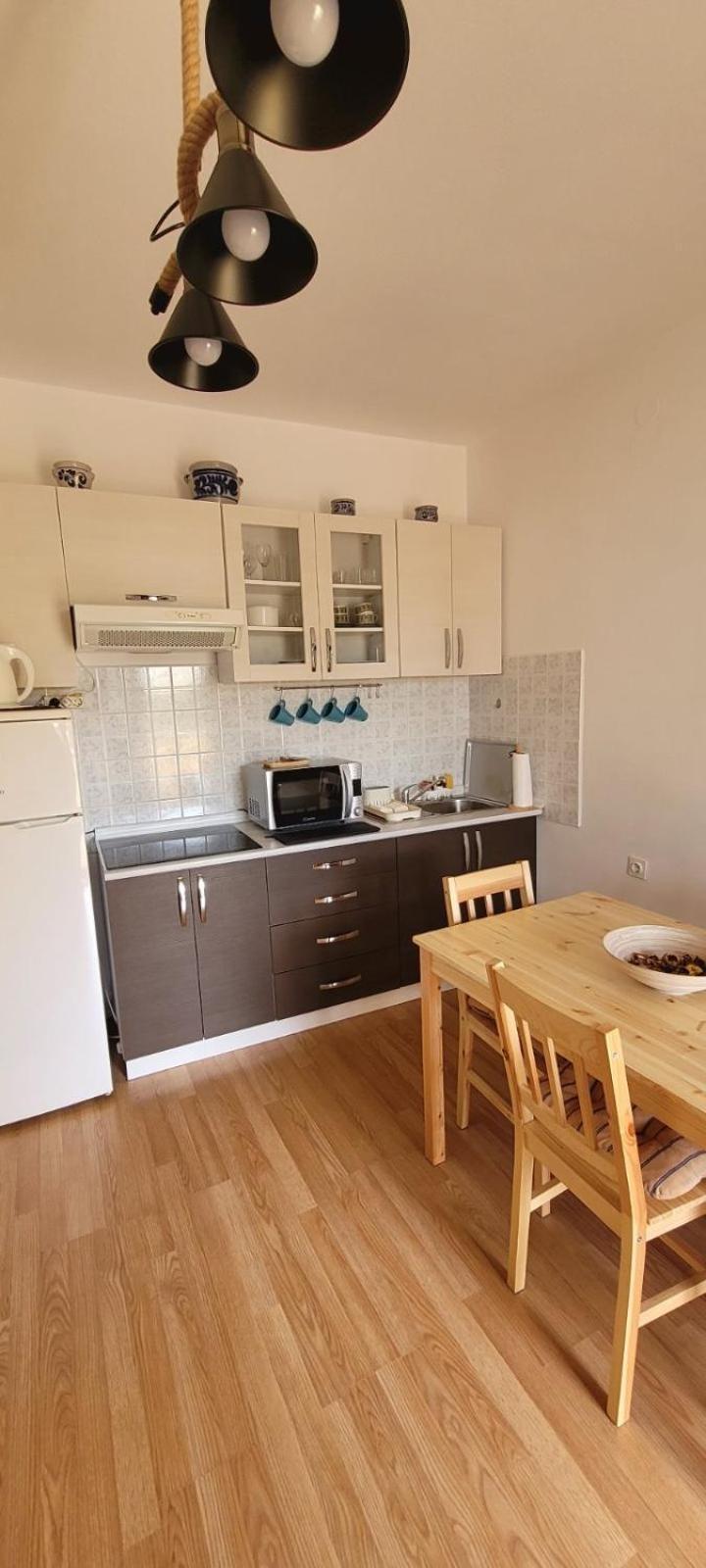 Apartmani Sojka โรวีน ภายนอก รูปภาพ